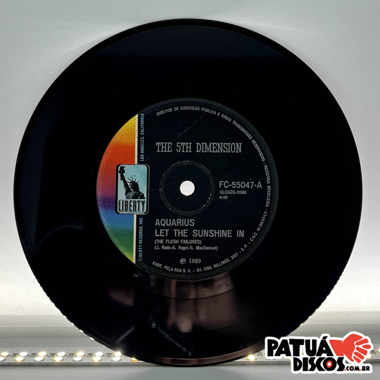 The Fifth Dimension - Medley: Aquarius/Let The Sunshine In (The Flesh Failures) - 7"